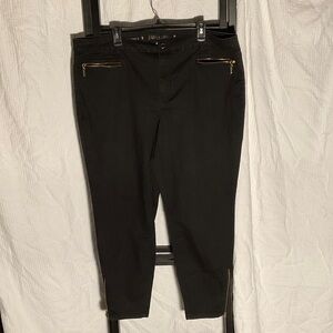 Jennifer Lopez Black Skinny Jeans